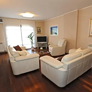 Violet Apartament